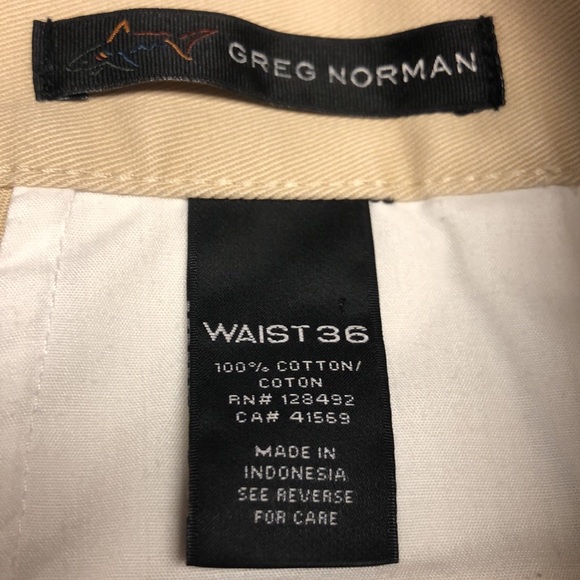 Bundle of two Greg Norman Shorts - Picture 10 of 10
